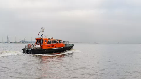 PLA Pilot Cutter Vessel, Guide, with lower river view