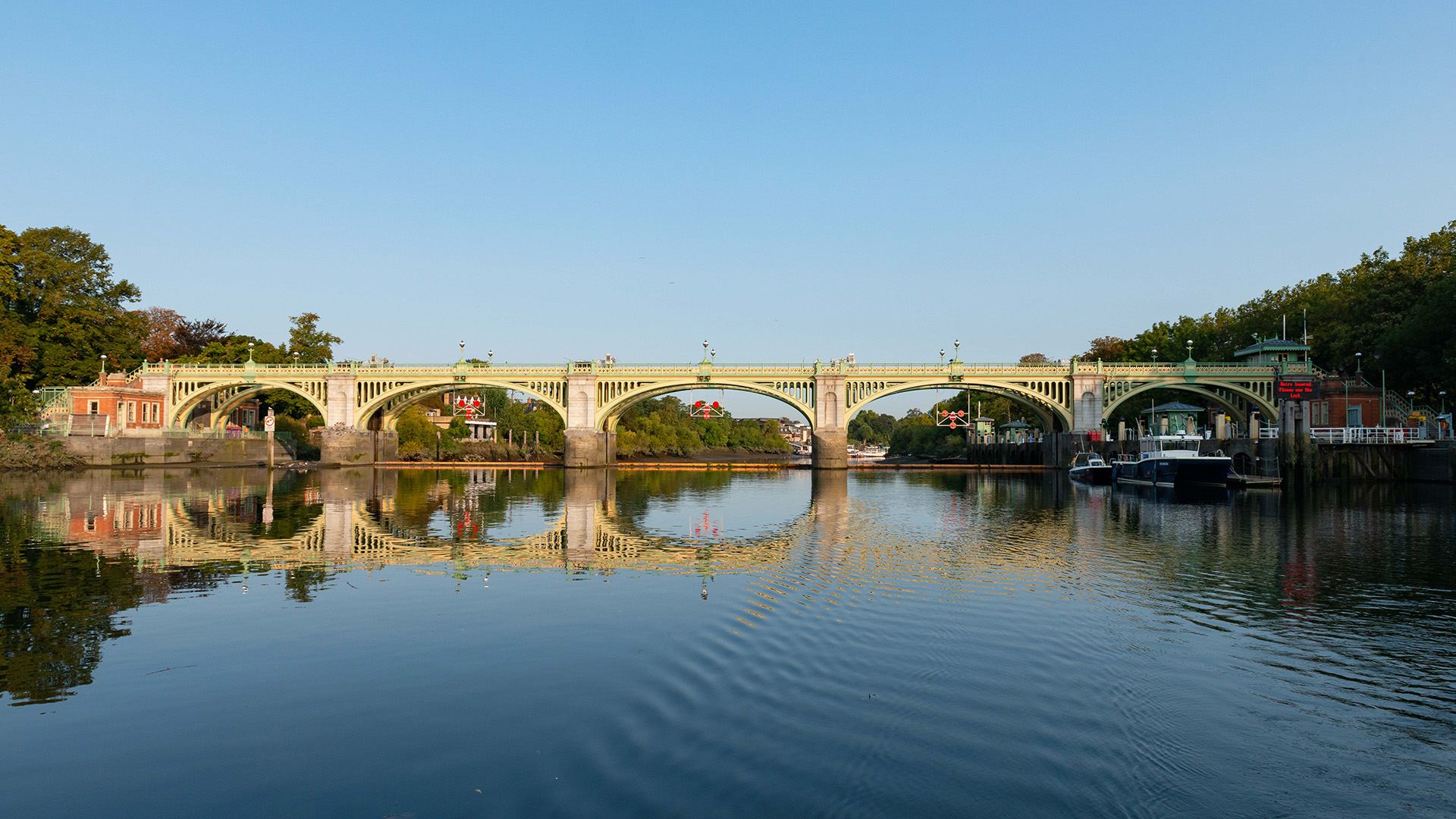 Richmond Lock & Weir | Port of London Authority