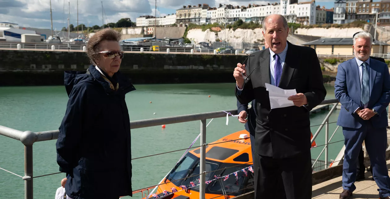 HRH The Princess Royal names Estuary Elise with PLA Chair Jonson Cox