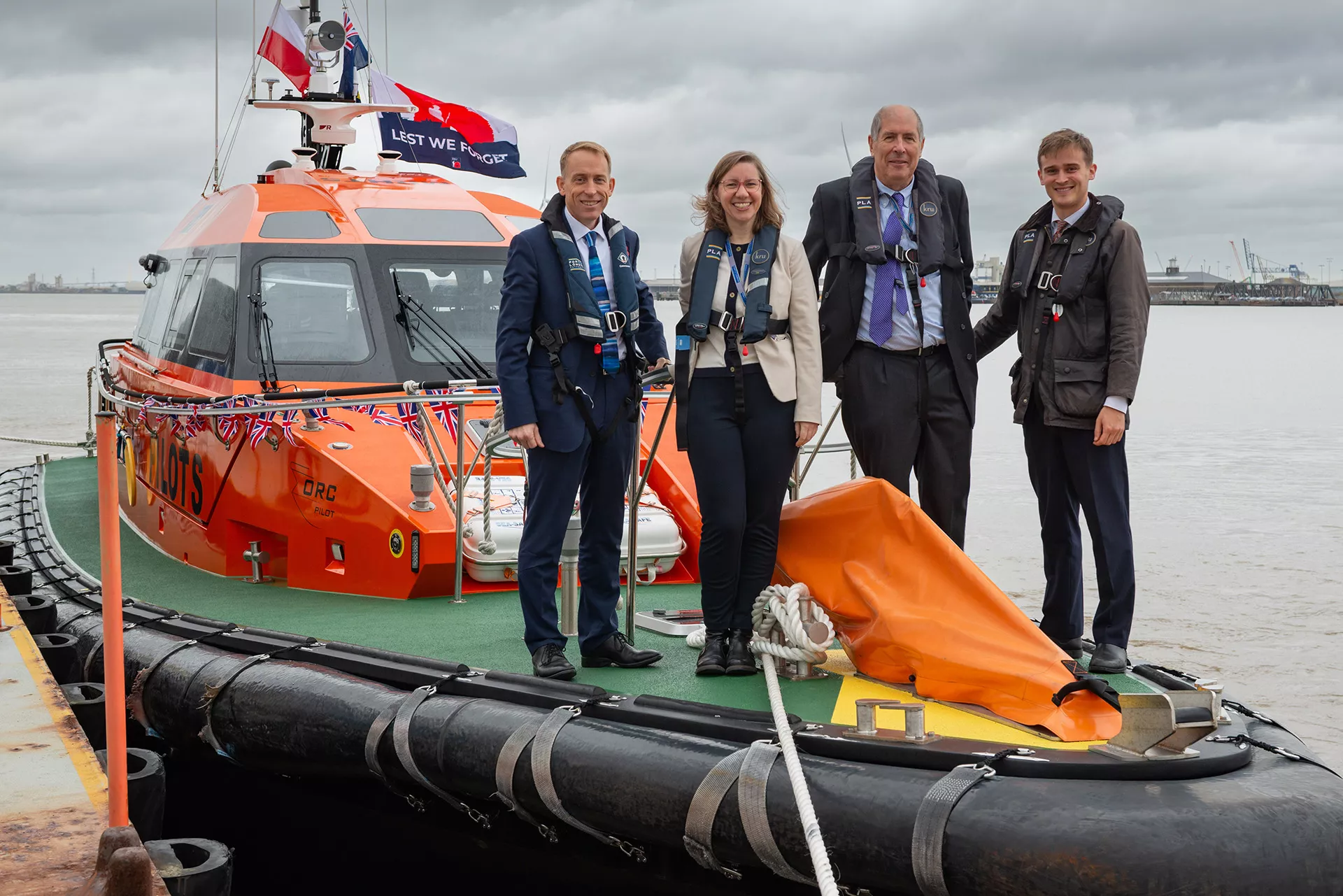 PLA Chief Executive Robin Mortimer, MP for Gravesham Dr Lauren Sullivan, PLA Chair Jonson Cox CBE, Minister for Aviation, Maritime and Decarbonisation Keir Mather on board Commander